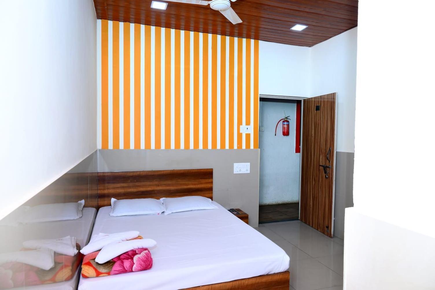 P P Lodging Mangvadi 外观 照片