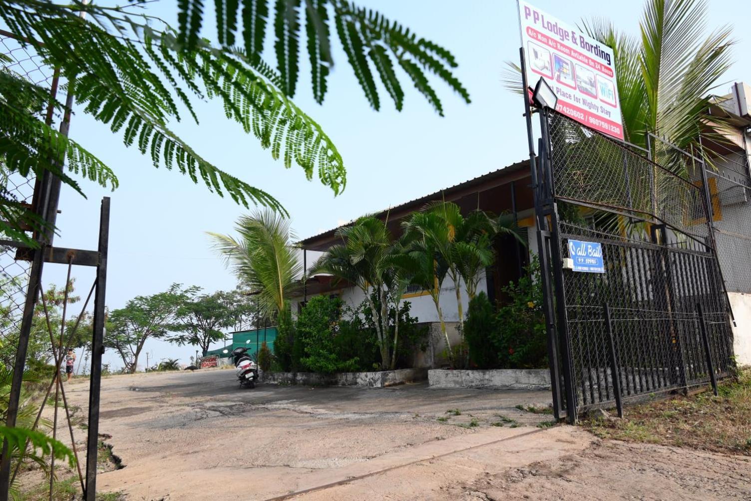 P P Lodging Mangvadi 外观 照片